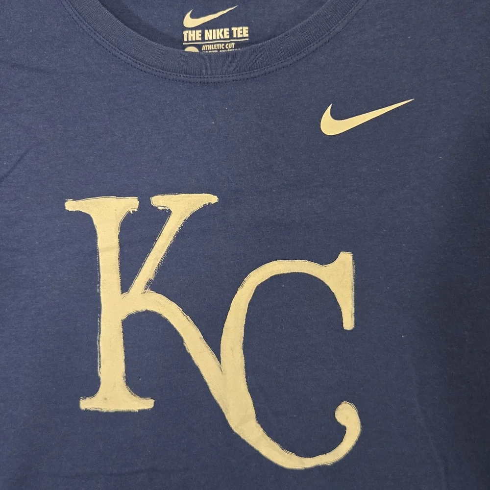 Nike Blue Kansas City Royals KC Logo  T-Shirt Size Medium - Picture 4 of 9